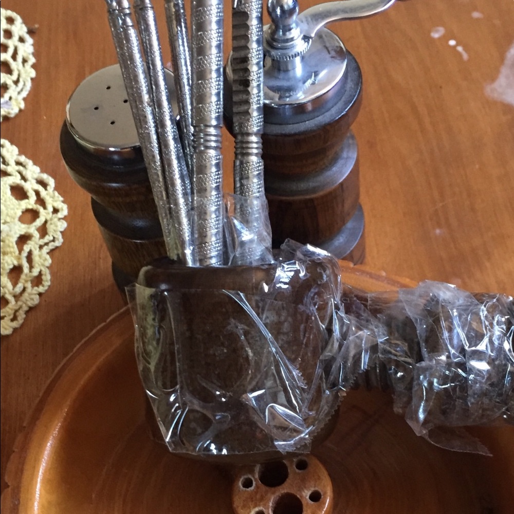 Nutcracker Set w/ matching salt & pepper shakers